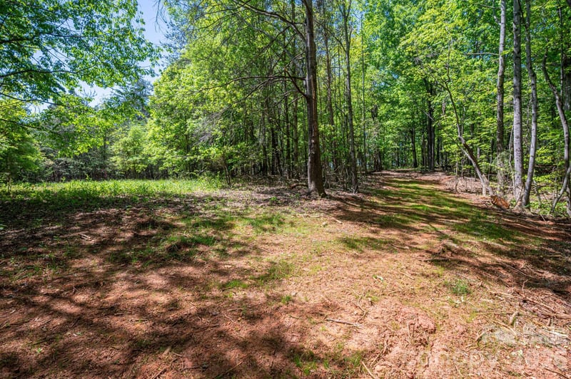 Captains Cove Ln #31, Lincolnton, NC 28092