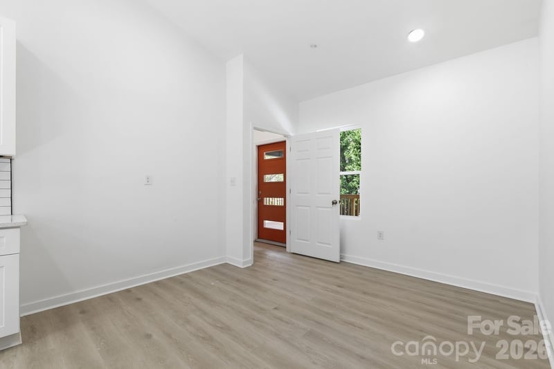501 Friendship Dr, Matthews, NC 28105