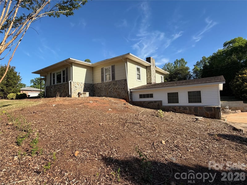 3838 Cliffside Rd, Mooresboro, NC 28114
