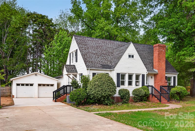 116 Middleton Ave, Matthews, NC 28104