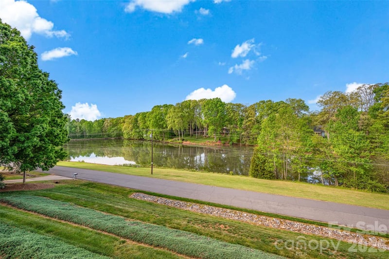 443 Gleneagles Rd, Statesville, NC 28625