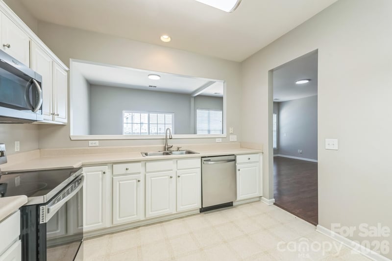 10235 Kendra Ct, Charlotte, NC 28277