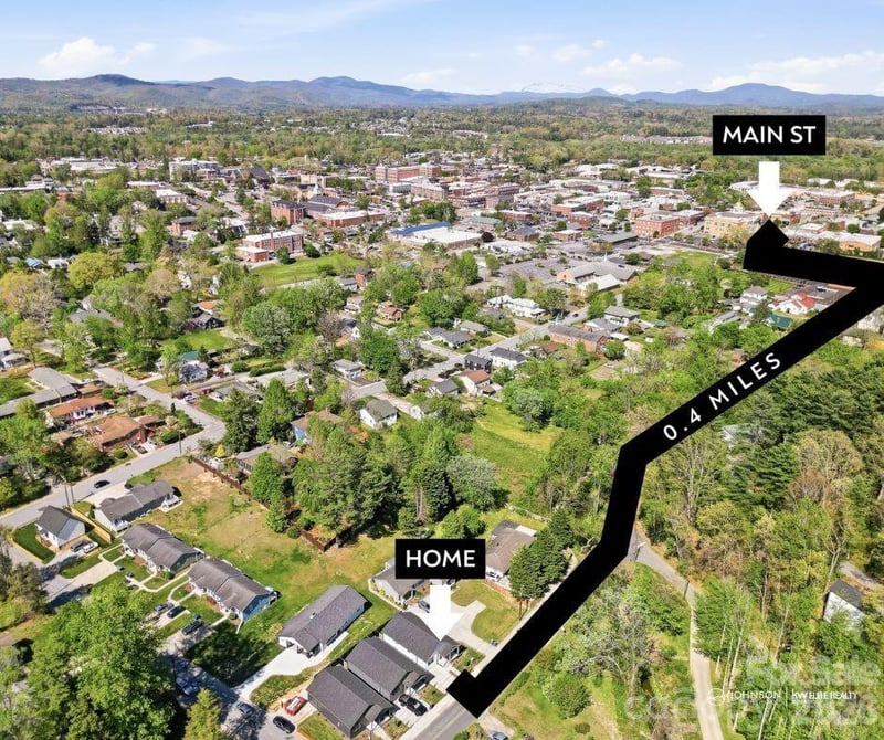 615 Allen St, Hendersonville, NC 28739