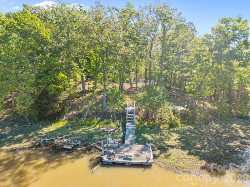 405 Carroll Cv, Lake Wylie, SC 29710