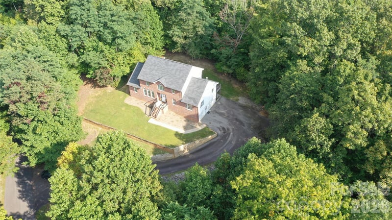 1064 Skye Dr, Pisgah Forest, NC 28768