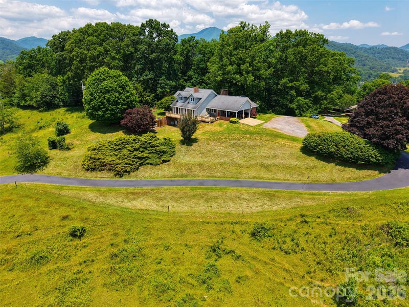 80 Gobblers Knob Dr, Clyde, NC 28721