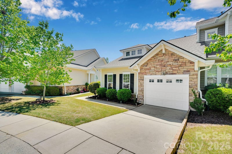 602 Pine Links Dr, Tega Cay, SC 29708