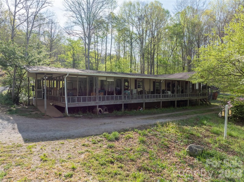 261 Groves Pw, Union Mills, NC 28167