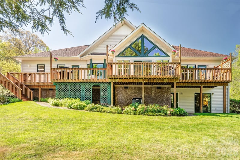 6 Clear Vista Dr, Asheville, NC 28805