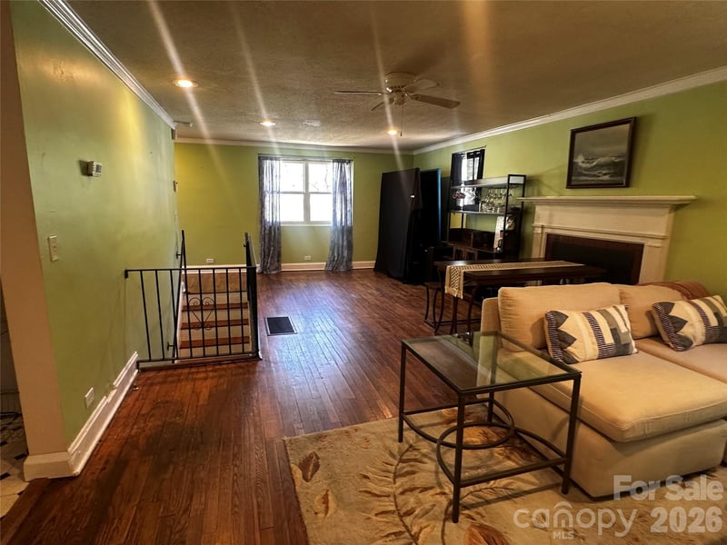 9 Poplar Dr, Spruce Pine, NC 28777