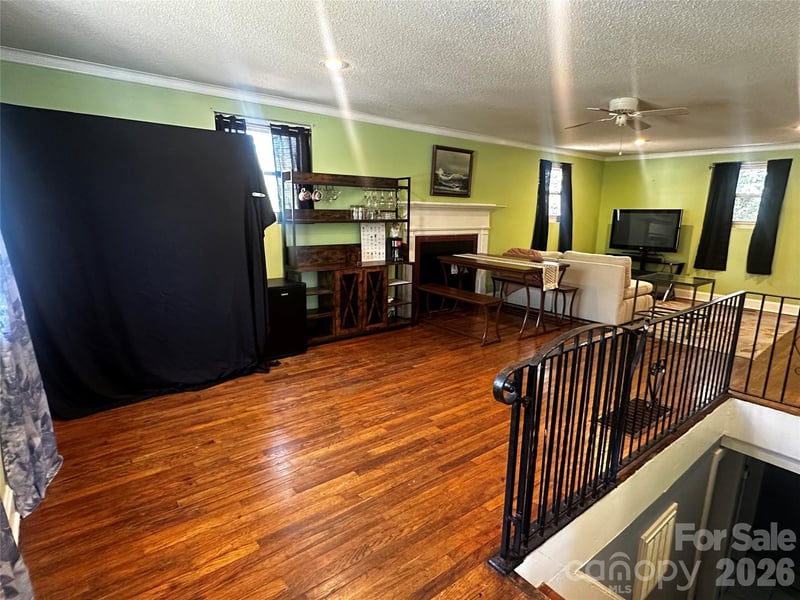 9 Poplar Dr, Spruce Pine, NC 28777