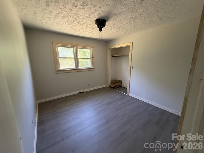 183 Pebble Dr, Mooresboro, NC 28114