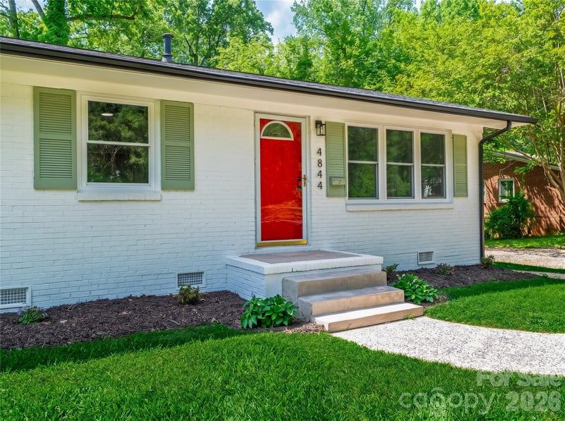 4844 Hidden Valley Rd, Charlotte, NC 28213