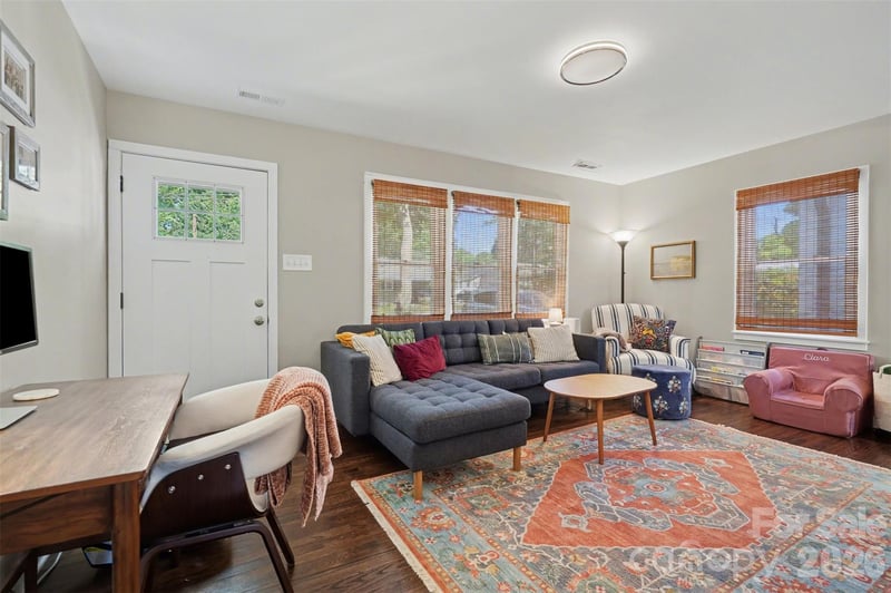 204 Oak St, Lowell, NC 28098