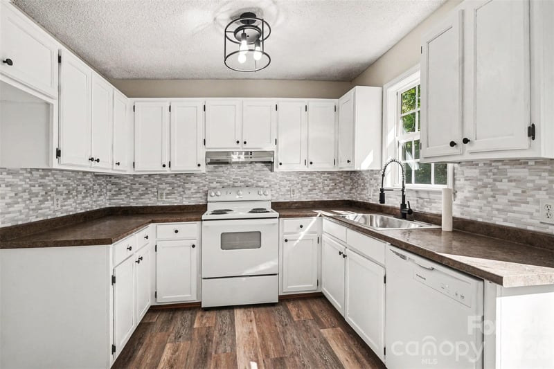 112 Ridgewood Dr, York, SC 29745