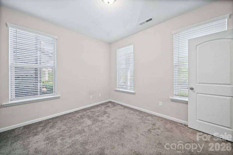 928 Bexton St, Charlotte, NC 28273