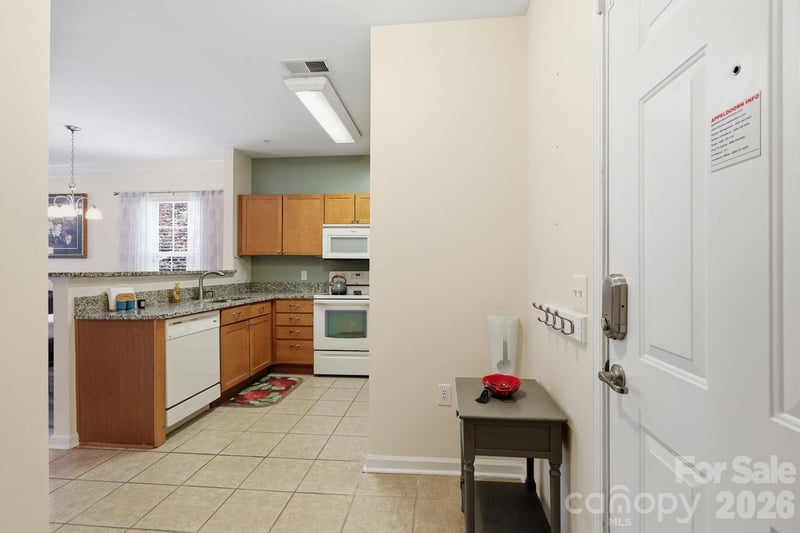 528 Appeldoorn Cir, Asheville, NC 28803
