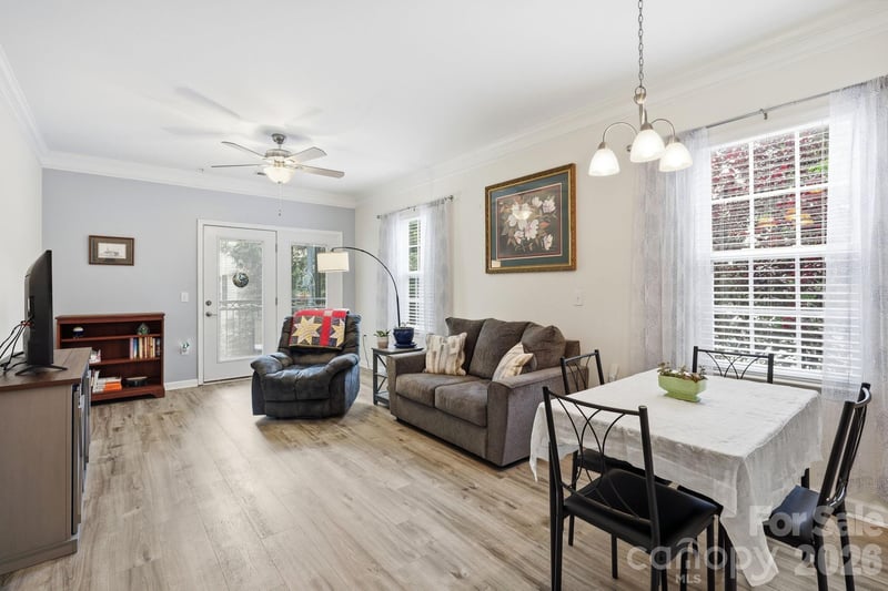 528 Appeldoorn Cir, Asheville, NC 28803