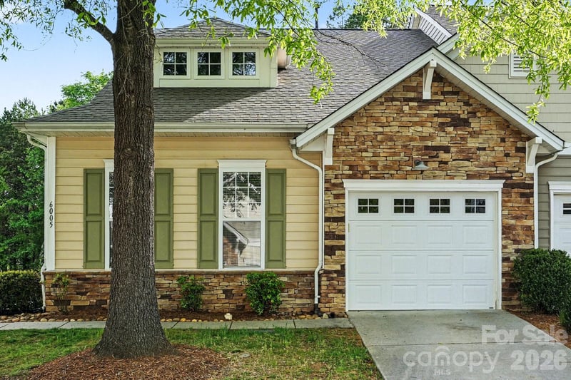 6005 Pale Moss Ln, Charlotte, NC 28269