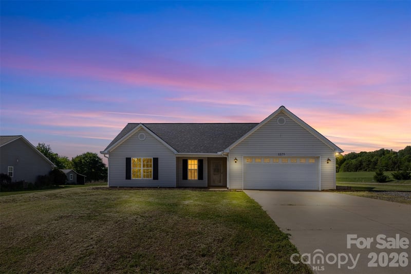 1575 Windy Holly Ln, Newton, NC 28658