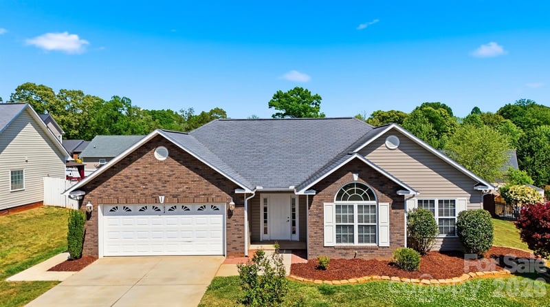 1834 Terrain Dr, Conover, NC 28613