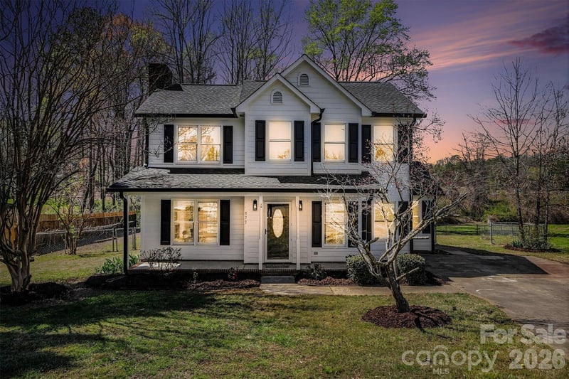 577 Tryon Pl, Gastonia, NC 28054