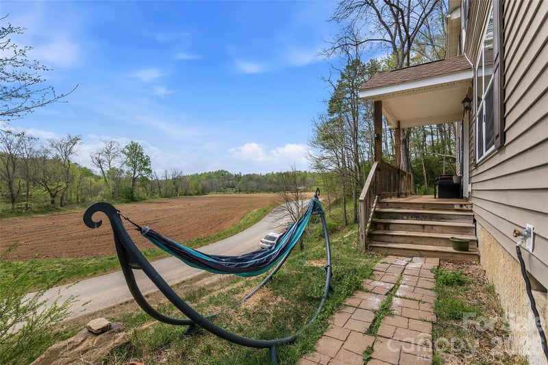 26 Brigman Rd, Weaverville, NC 28787