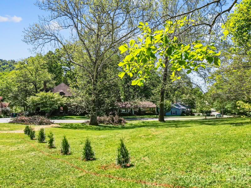 99999 Country Club Rd, Asheville, NC 28804