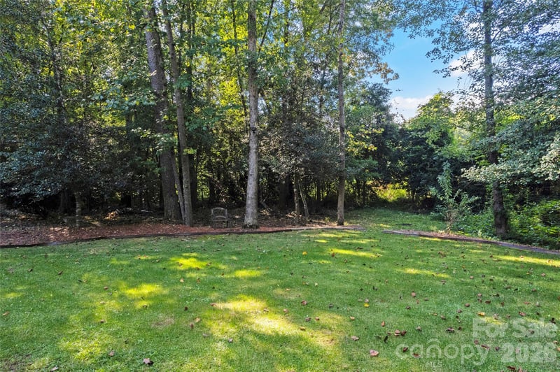 220 35th Ave, Hickory, NC 28601
