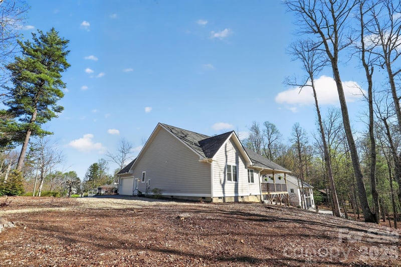 3757 Laurel Park Hw, Hendersonville, NC 28739