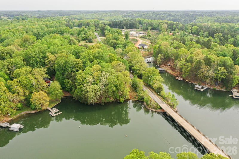 3618 Tee St, Sherrills Ford, NC 28673