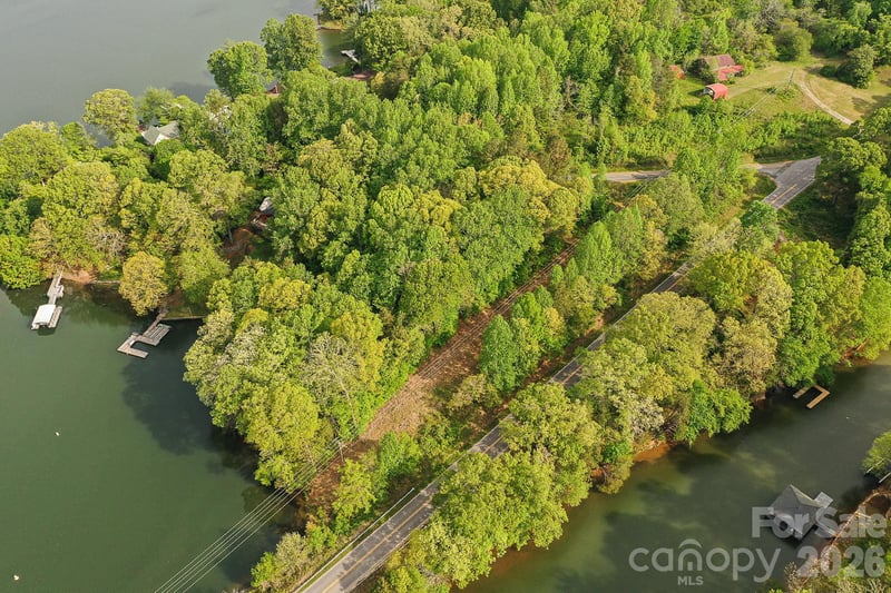 3618 Tee St, Sherrills Ford, NC 28673