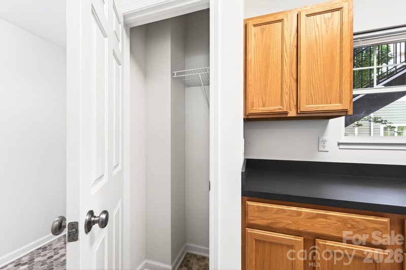 64 Clingman Ave #202, Asheville, NC 28801