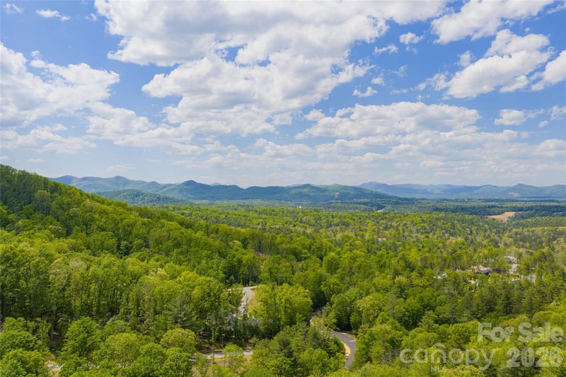 693 Tea House Dr #905, Asheville, NC 28803