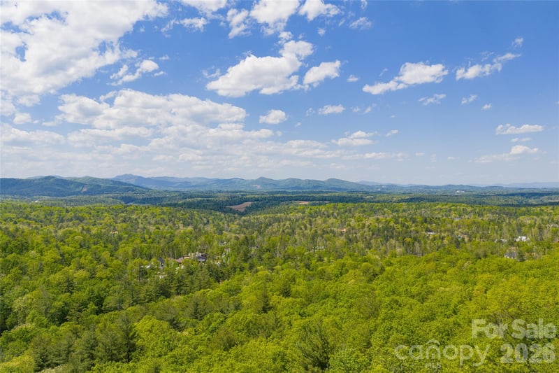 693 Tea House Dr #905, Asheville, NC 28803