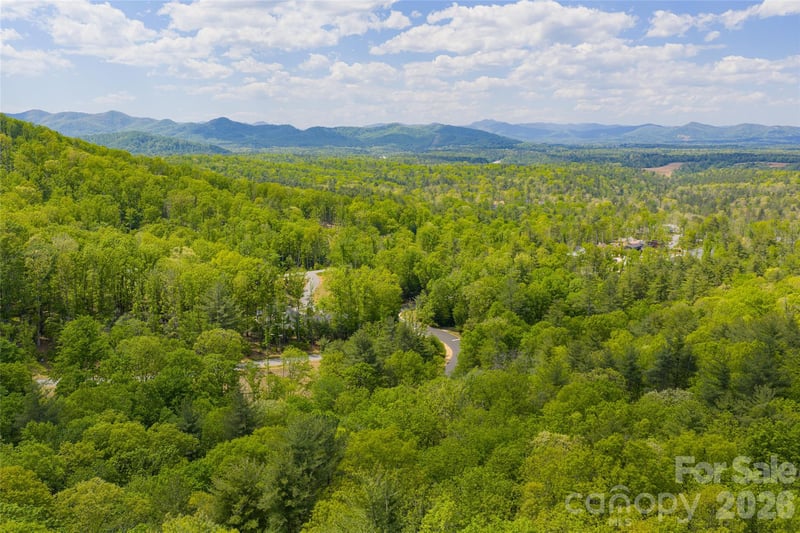 693 Tea House Dr #905, Asheville, NC 28803