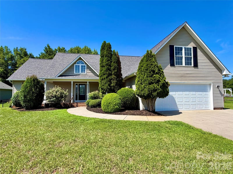 1070 Lucky Ln, Salisbury, NC 28146