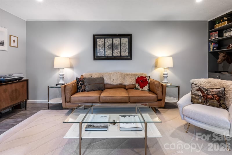 117 Brandon Rd, Hendersonville, NC 28739