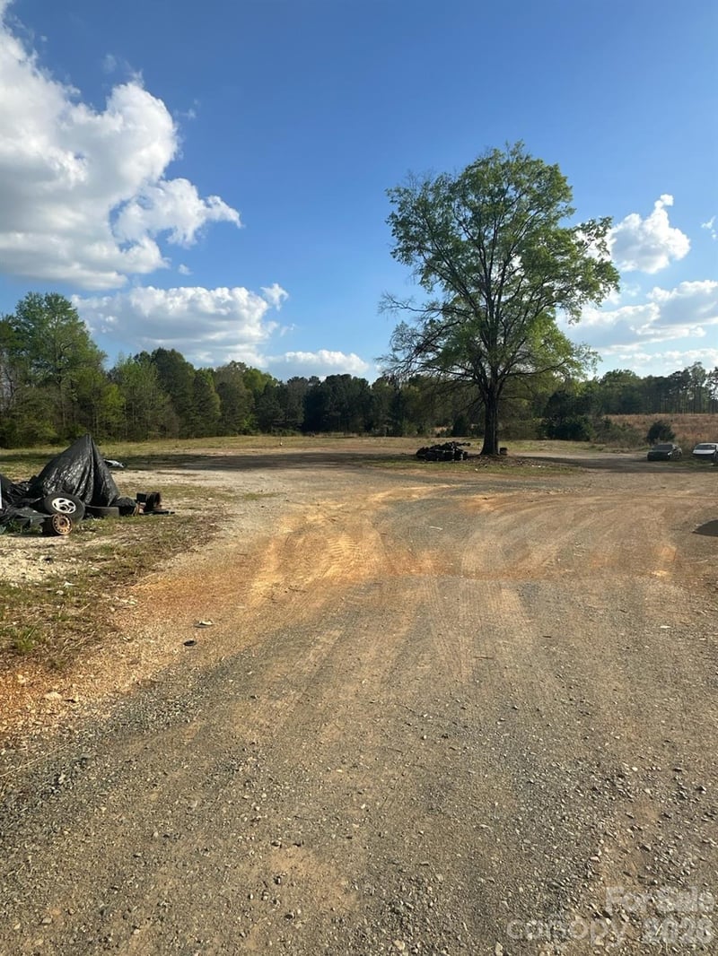 208 Coble Ave, Oakboro, NC 28129