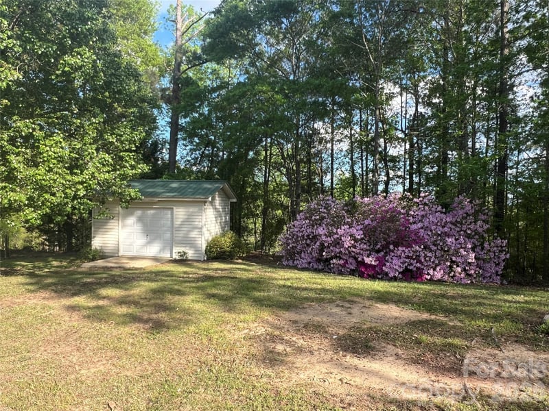 280 Raintree Rd, Great Falls, SC 29055