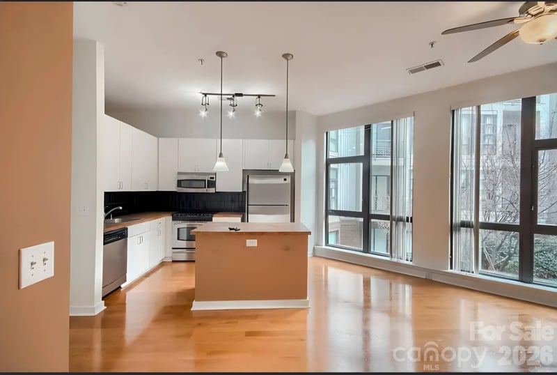 525 6th St #222, Charlotte, NC 28202