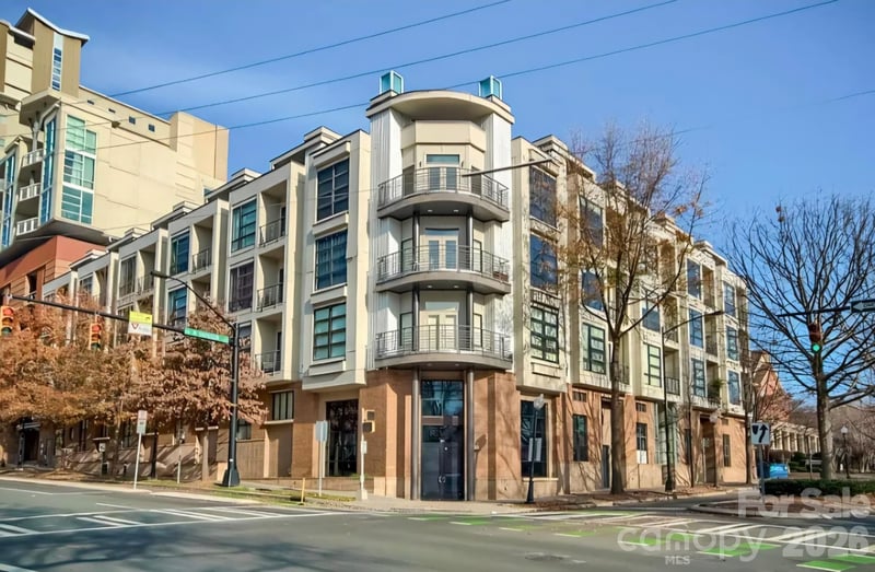 525 6th St #222, Charlotte, NC 28202