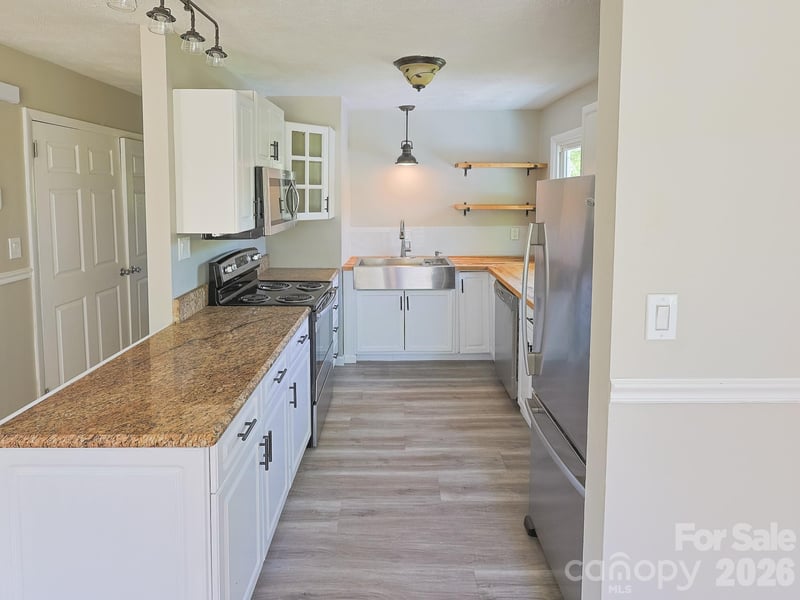 40 Oakley Rd, Asheville, NC 28803