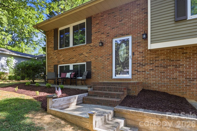 6723 Rollingridge Dr, Charlotte, NC 28211