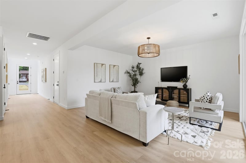 2818 Dogwood Ave, Charlotte, NC 28206