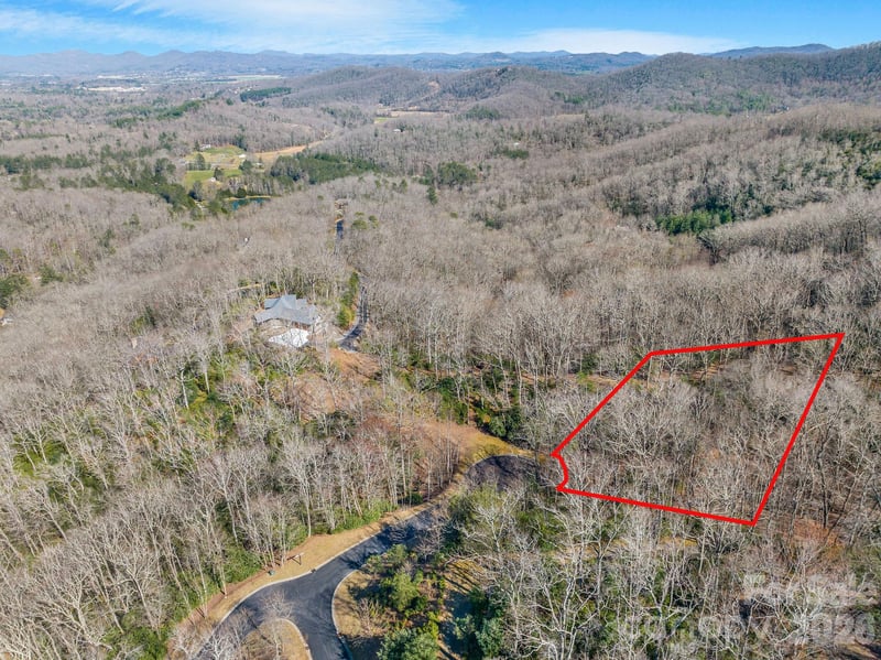 80 Running Deer Trl #80, Horse Shoe, NC 28742