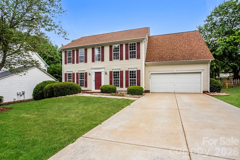 13407 Edgetree Dr, Pineville, NC 28134