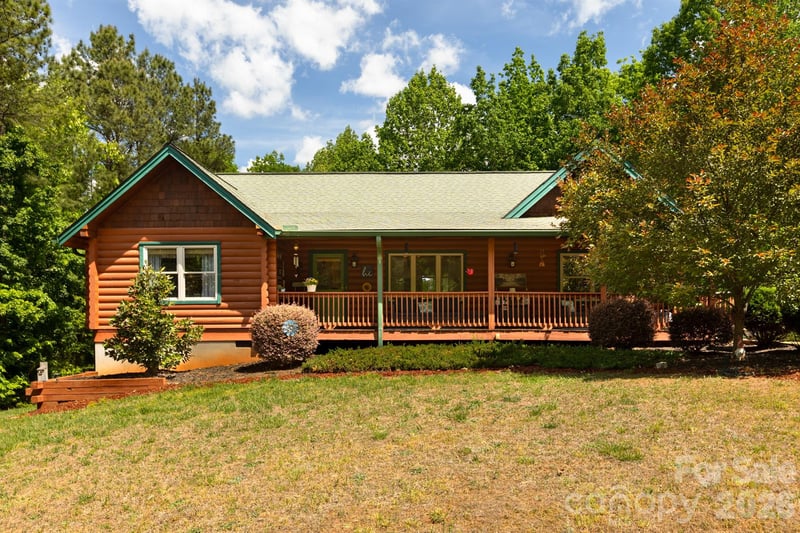 134 Quebec Trl, Bostic, NC 28018