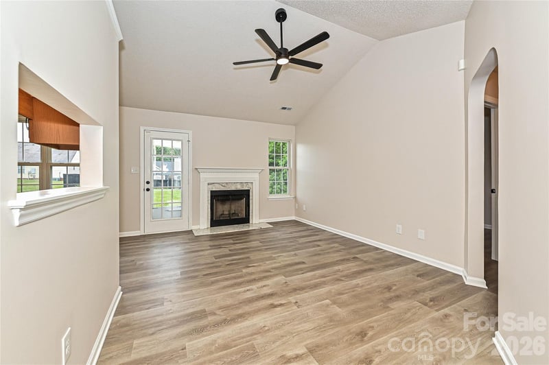 2015 Slater Springs Dr, Charlotte, NC 28216