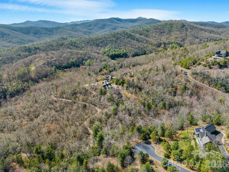 140 Woodhen Way #140, Horse Shoe, NC 28742